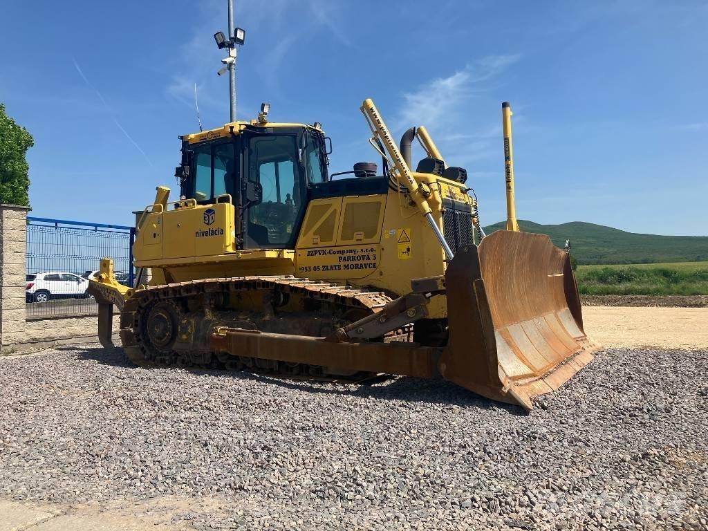 Komatsu D65 EX-18 Μπουλντόζες με ερπύστριες