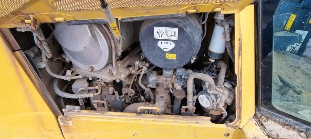Komatsu D 65 PX-17 Μπουλντόζες με ερπύστριες