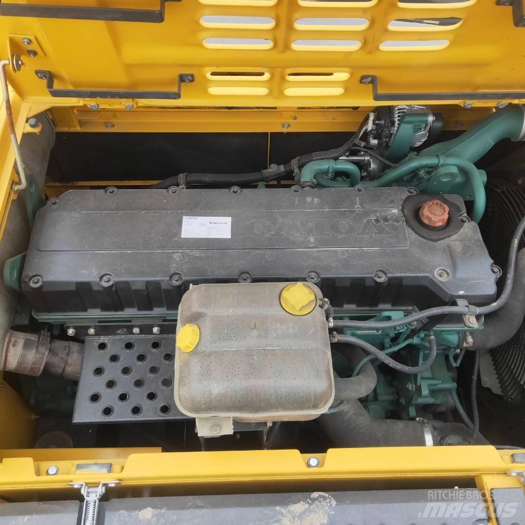 Volvo EC 360 Εκσκαφείς με ερπύστριες