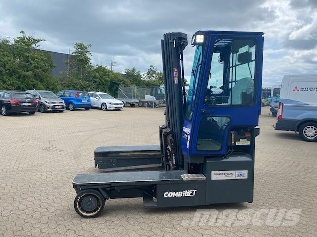 Combilift C4500E Ανυψωτικά στενών δρόμων 4 κατευθύνσεων
