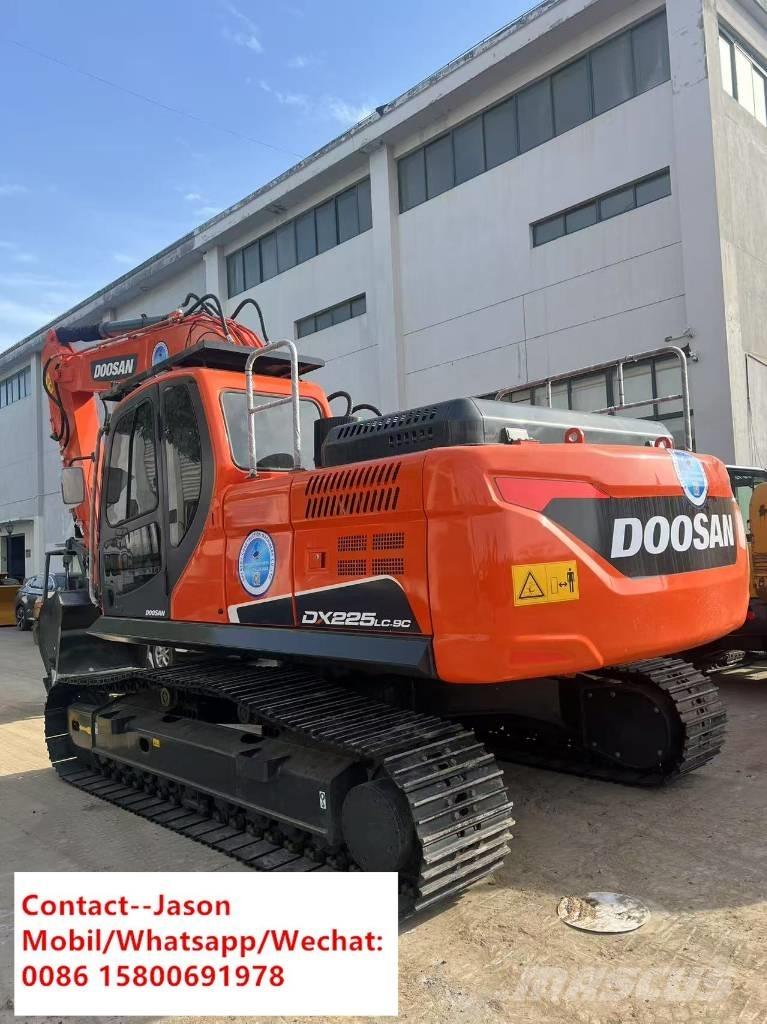 Doosan DX 225 LC Εκσκαφείς με ερπύστριες
