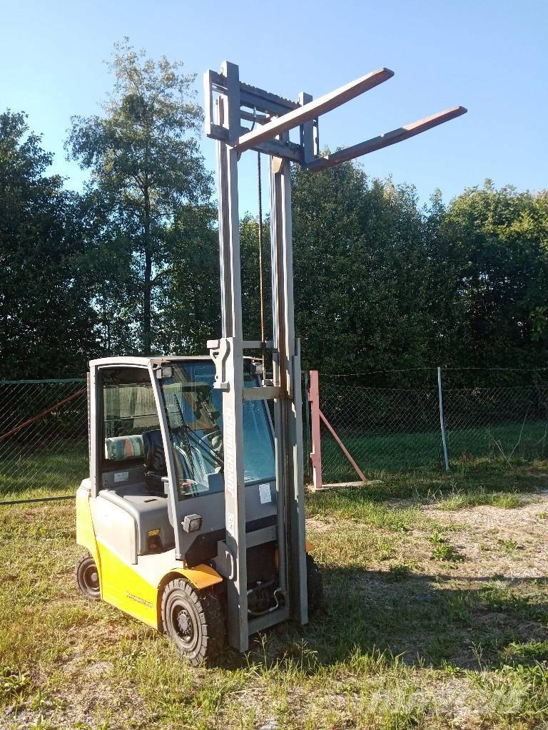 Jungheinrich TFG 320 Περονοφόρα ανυψωτικά κλαρκ με φυσικό αέριο LPG
