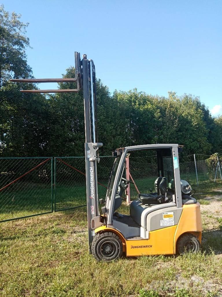 Jungheinrich TFG 320 Περονοφόρα ανυψωτικά κλαρκ με φυσικό αέριο LPG