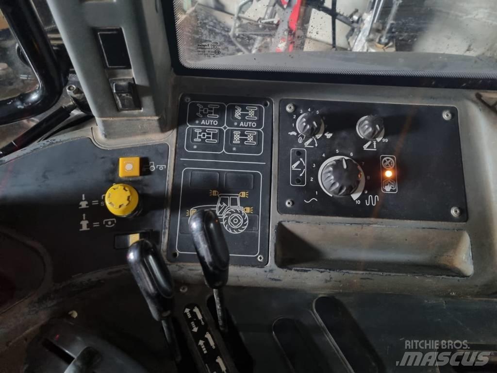 New Holland TM 155 Τρακτέρ