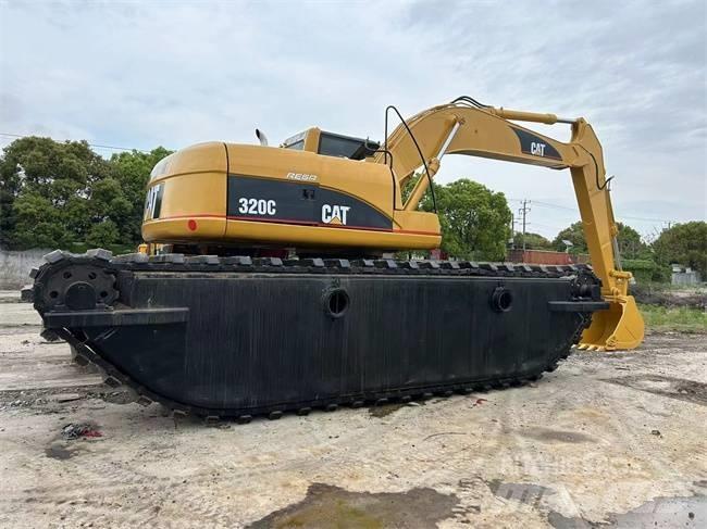 CAT 320 C Αμφίβιοι εκσκαφείς