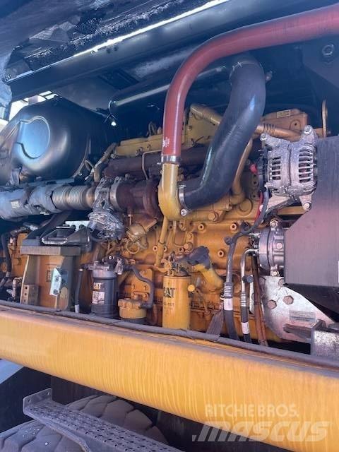 CAT M3026 MH Εξοπλισμός διαλογής αποβλήτων