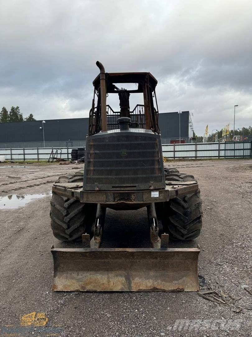 John Deere 1110D Μεταφορείς ξυλείας