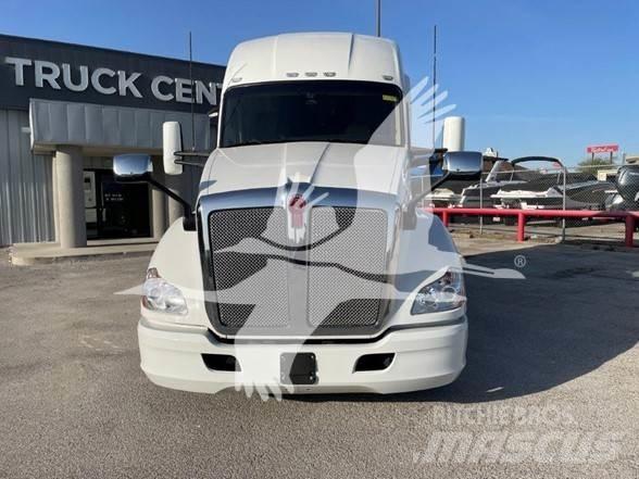 Kenworth T680 Τράκτορες
