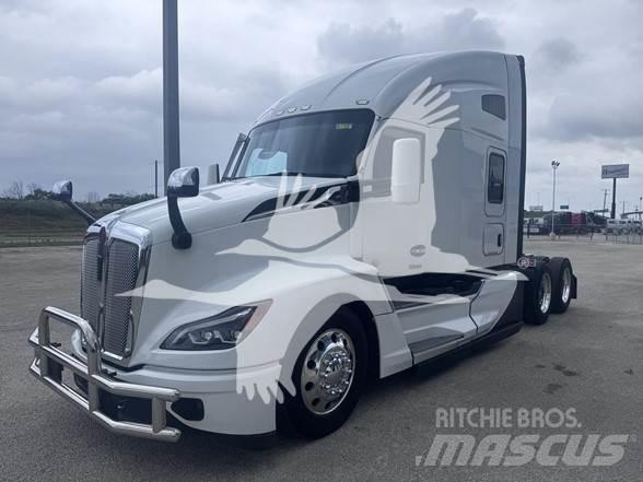 Kenworth T680 Τράκτορες