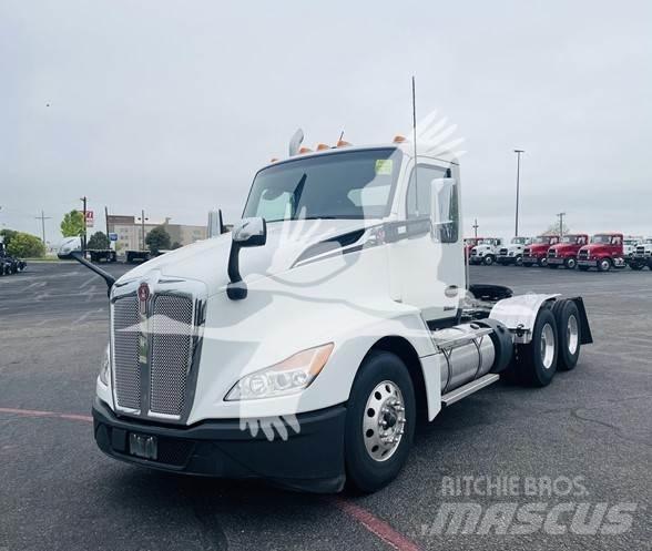 Kenworth T680 Τράκτορες