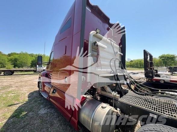 Kenworth T680 Τράκτορες