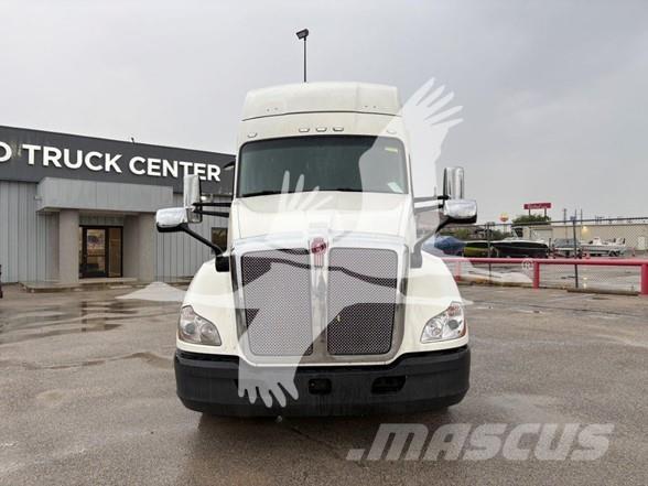 Kenworth T680 Τράκτορες