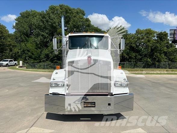 Kenworth T800 Τράκτορες