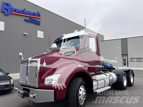Kenworth T880 Τράκτορες