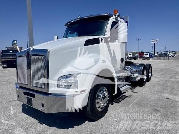 Kenworth T880 Τράκτορες