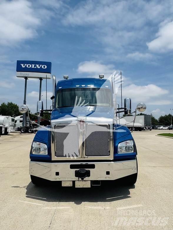 Kenworth T880 Τράκτορες