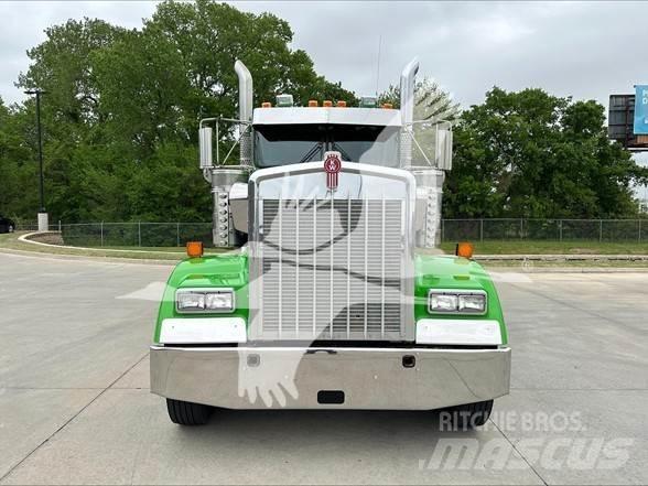 Kenworth W900L Τράκτορες