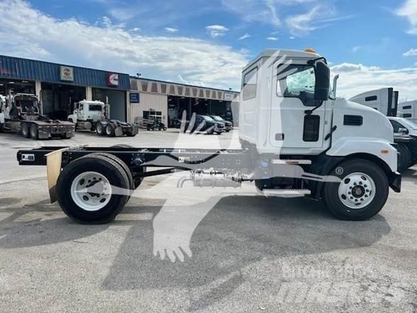 Mack MD6 Φορτηγά Σασί