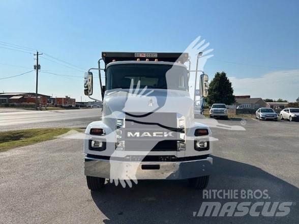 Mack MD6 Φορτηγά Ανατροπή