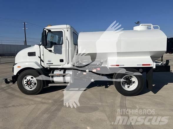 Mack MD6 Βυτιοφόρα φορτηγά