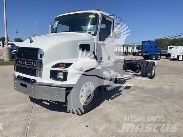 Mack MD6 Τράκτορες