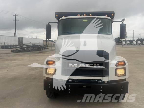 Mack MD6 Φορτηγά Ανατροπή