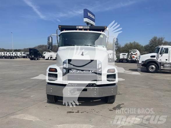 Mack MD7 Φορτηγά Ανατροπή