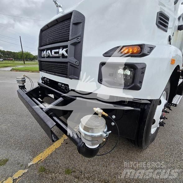 Mack MD7 Βυτιοφόρα φορτηγά