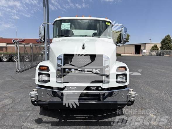Mack MD7 Βυτιοφόρα φορτηγά
