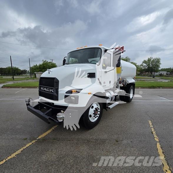 Mack MD7 Βυτιοφόρα φορτηγά