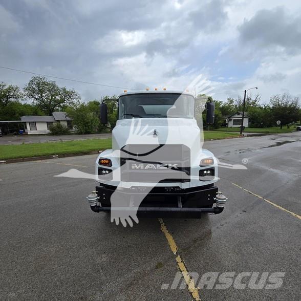 Mack MD7 Βυτιοφόρα φορτηγά