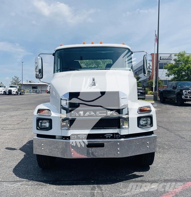 Mack MD7 Φορτηγά Σασί