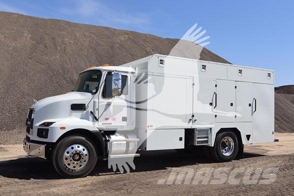 Mack MD7 Κατασκευές - Άλλα