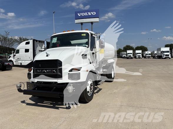 Mack MD7 Βυτιοφόρα φορτηγά