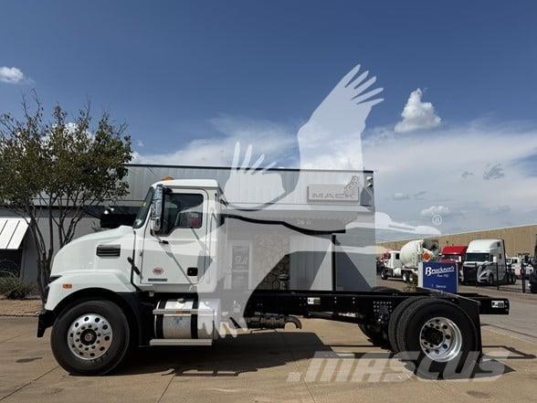 Mack MD7 Φορτηγά Σασί