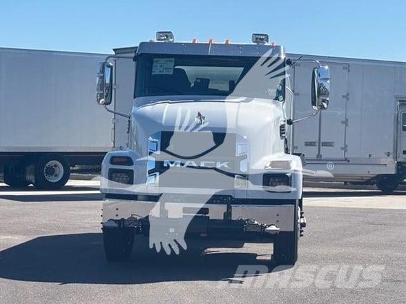 Mack MD7 Βυτιοφόρα φορτηγά