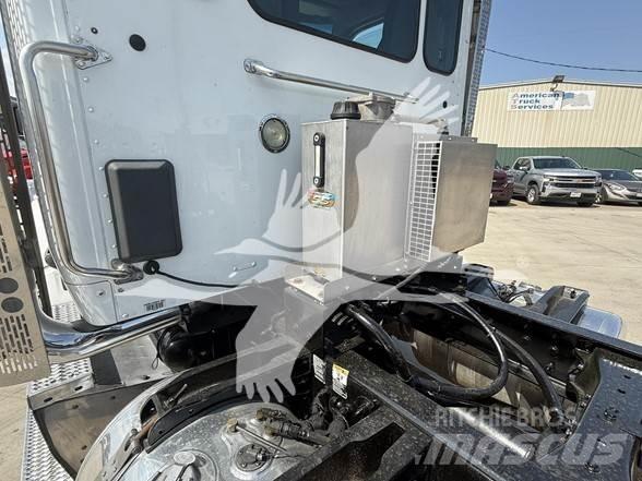 Peterbilt 567 Τράκτορες