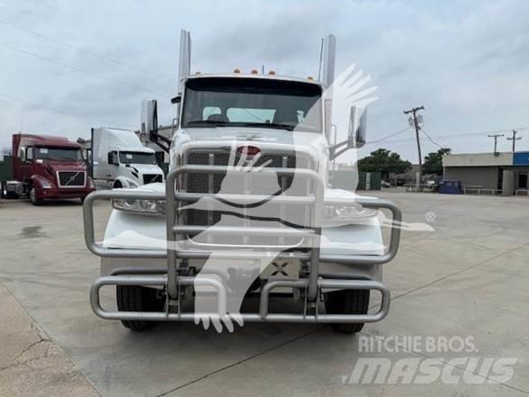 Peterbilt 567 Τράκτορες