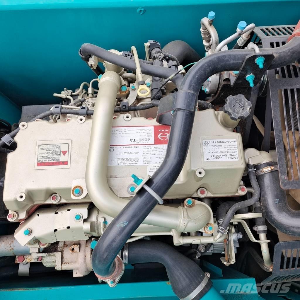 Kobelco SK 200 Εκσκαφείς με ερπύστριες
