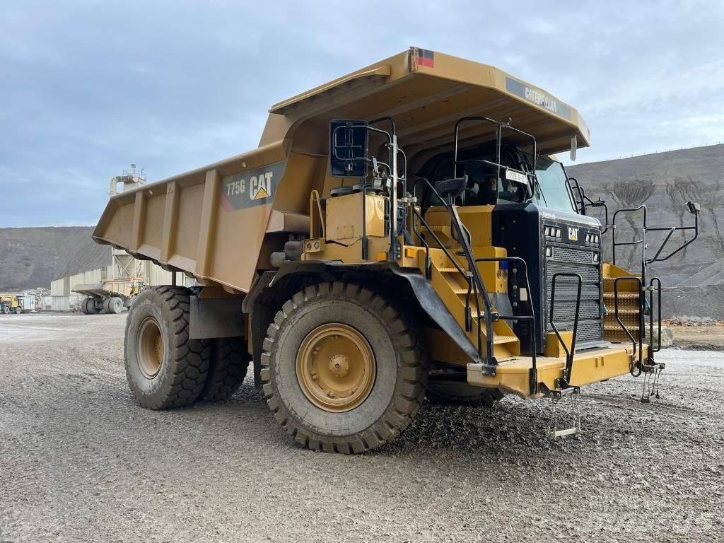 CAT 775G Άκαμπτα Dumper με ανατρεπόμενο κάδο