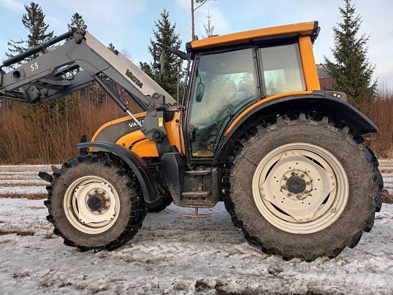 Valtra N 141 Hitech Τρακτέρ