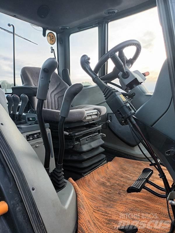Valtra N 141 Hitech Τρακτέρ