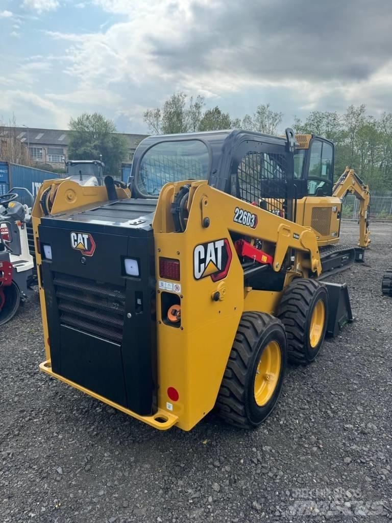 CAT 226D3 Φορτωτάκια