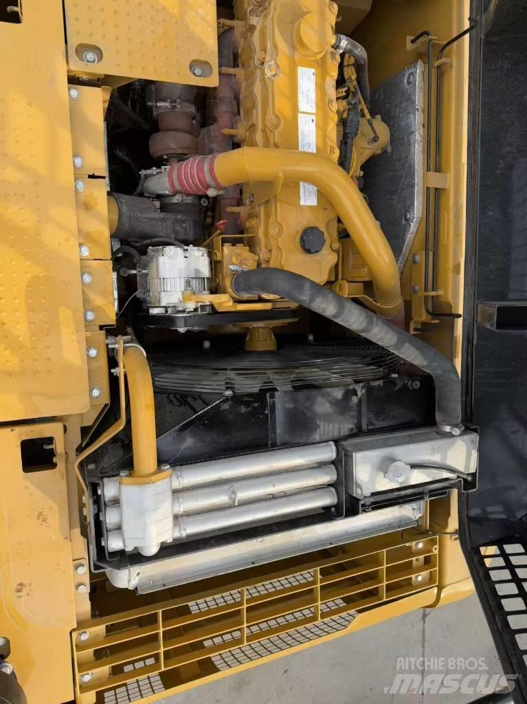 CAT 330d2 Εκσκαφείς με ερπύστριες