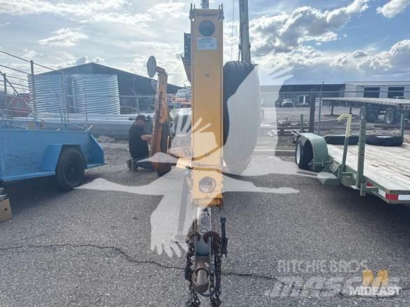 Bil-Jax 5533A Εναέριες πλατφόρμες τοποθετημένες σε ρυμούλκα