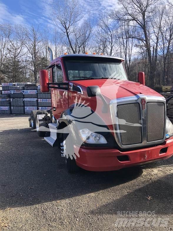 Kenworth T680 Τράκτορες