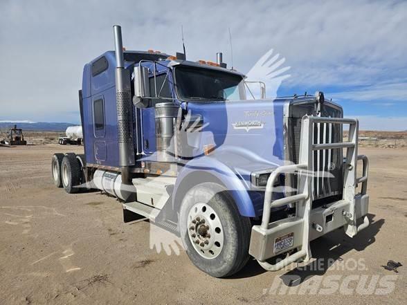 Kenworth W900 Τράκτορες