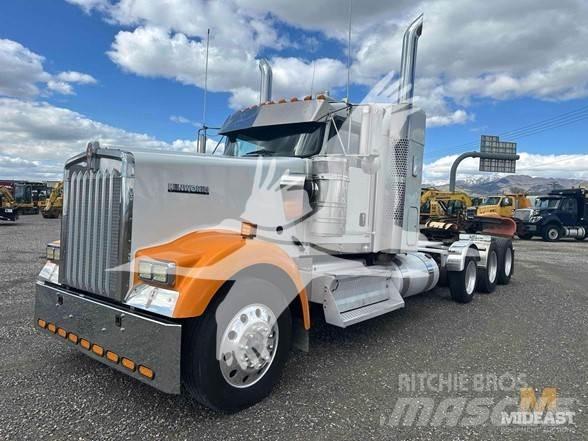 Kenworth W900 Τράκτορες