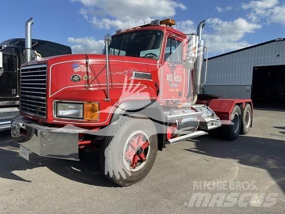 Mack CL753 Τράκτορες