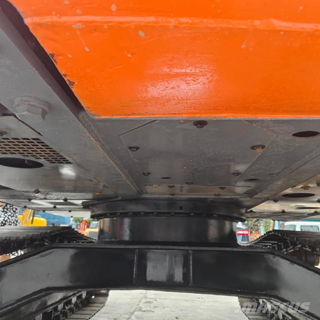 Hitachi ZX 120 Εκσκαφείς με ερπύστριες